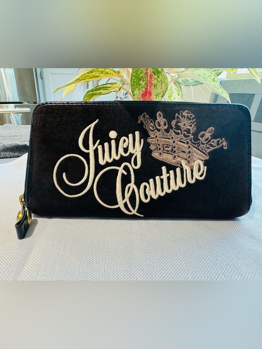 Juicy Couture Y2K Chocolate Brown Velour Zip Around Wallet